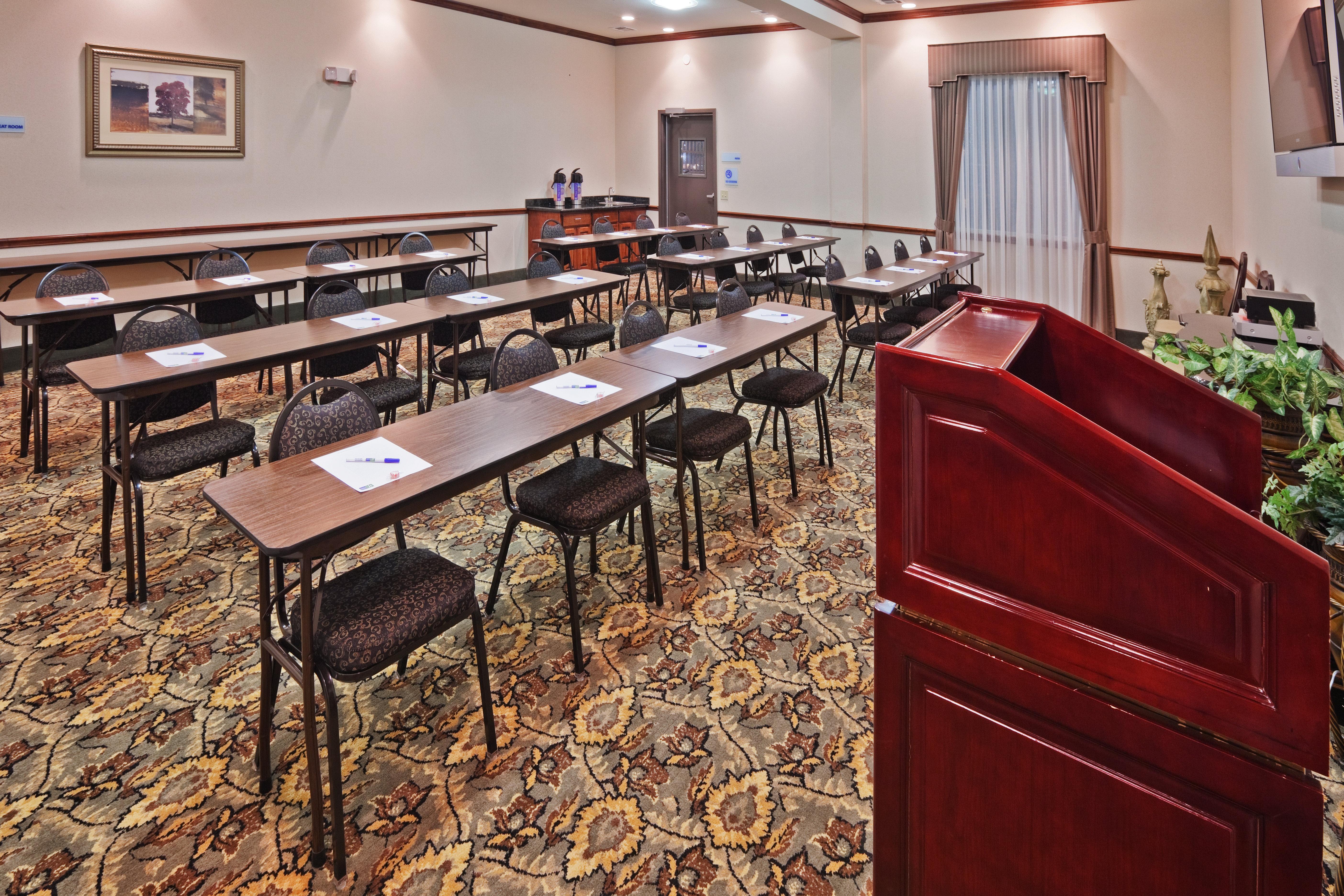 Holiday Inn Express Hotel & Suites Woodward Hwy 270 By Ihg Luaran gambar